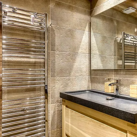 Confortable 2 Pieces + Cabine, Renove, Rochebrune - Fr-1-453-326 Apartment *